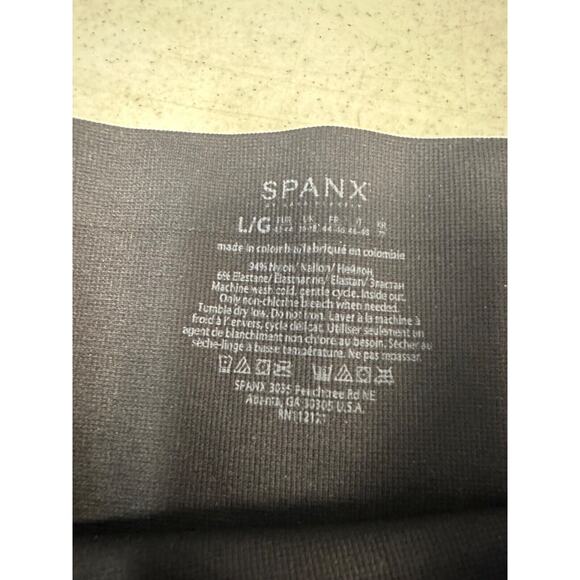Spanx Womens Size L Leggings Seamless Black Ankle Pull On High Rise A44 - Picture 3 of 5